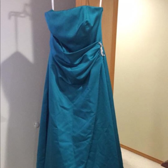 Aqua Mermaid Style Prom Dress - Picture 1 of 2